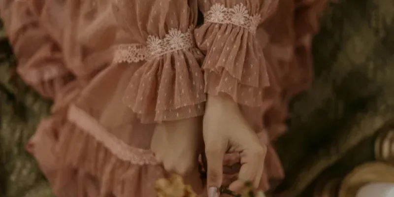 Pink Lace Outfits That Redefine Elegance & Bold Style